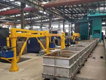 Jedinstveni operater čeličnog manipulatora