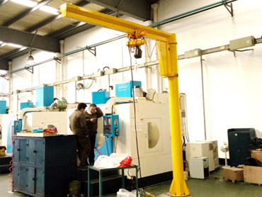 360 stupnjeva rotirajući kran